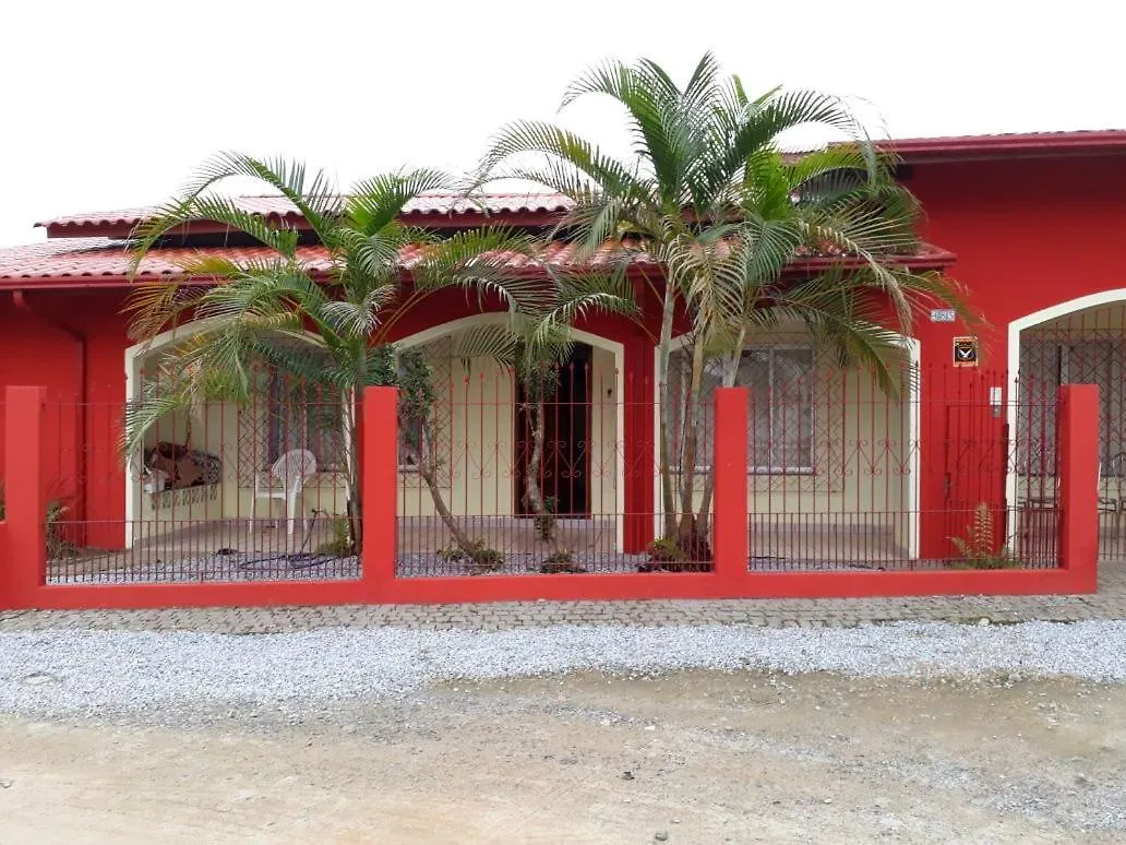 Casa Confortavel , Espacosa, Proximo Da Praia Itapema Brazílie